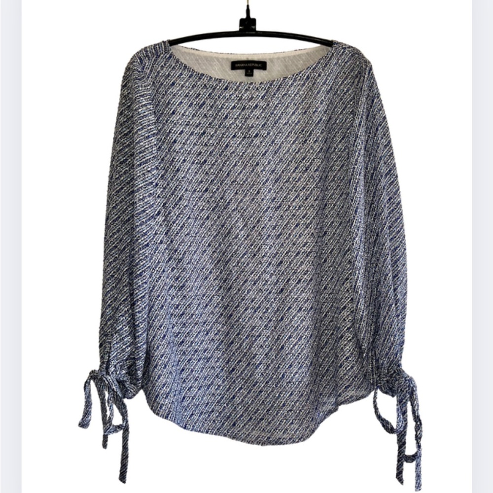Banana Republic Navy and White Patterned Blouse